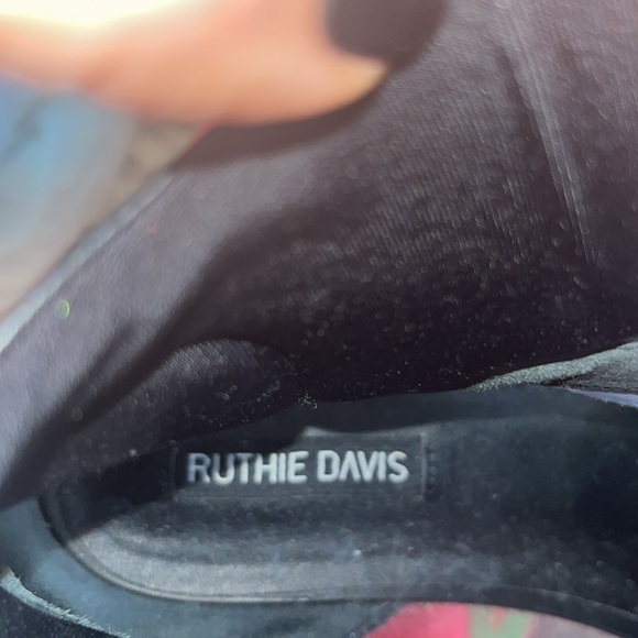 Ruthie Davis black platform sneakers - barely worn. Super comfortable. - Picture 9 of 9